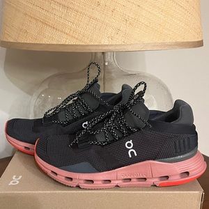 ON Cloud CloudNova Rose Eclipse size 7.5